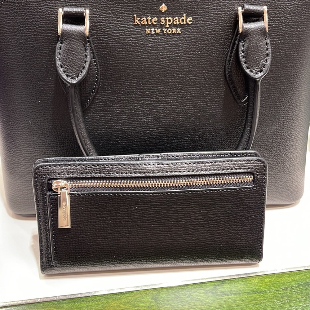 Kate Spade Darcy Large Slim Bifold Wallet 
Black - Picture 8 of 16